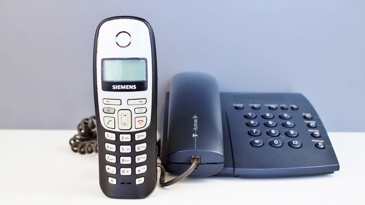 8444480325: Caller Details, Reports, and Safety Tips